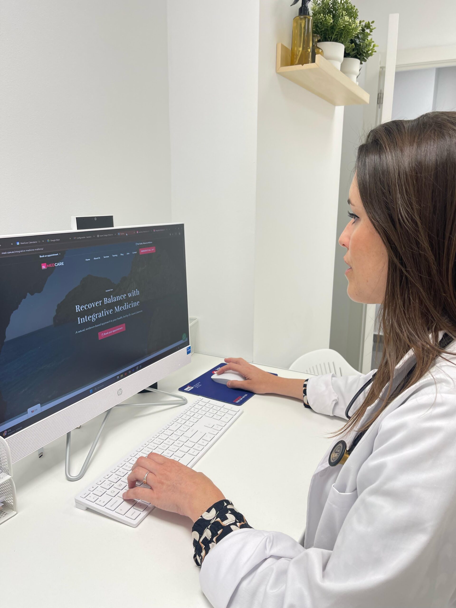 Dra. Laura Lizancos - Consulta Medcare Soller